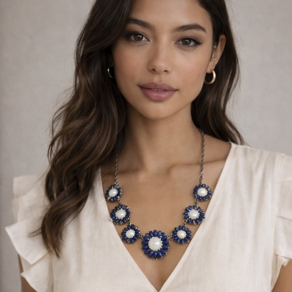 Necklace 90’s Vintage navy blue and flower necklace statement piece.